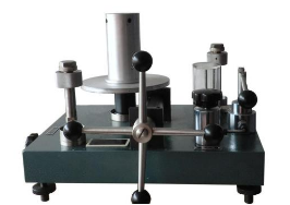 數(shù)字式活塞壓力計原理